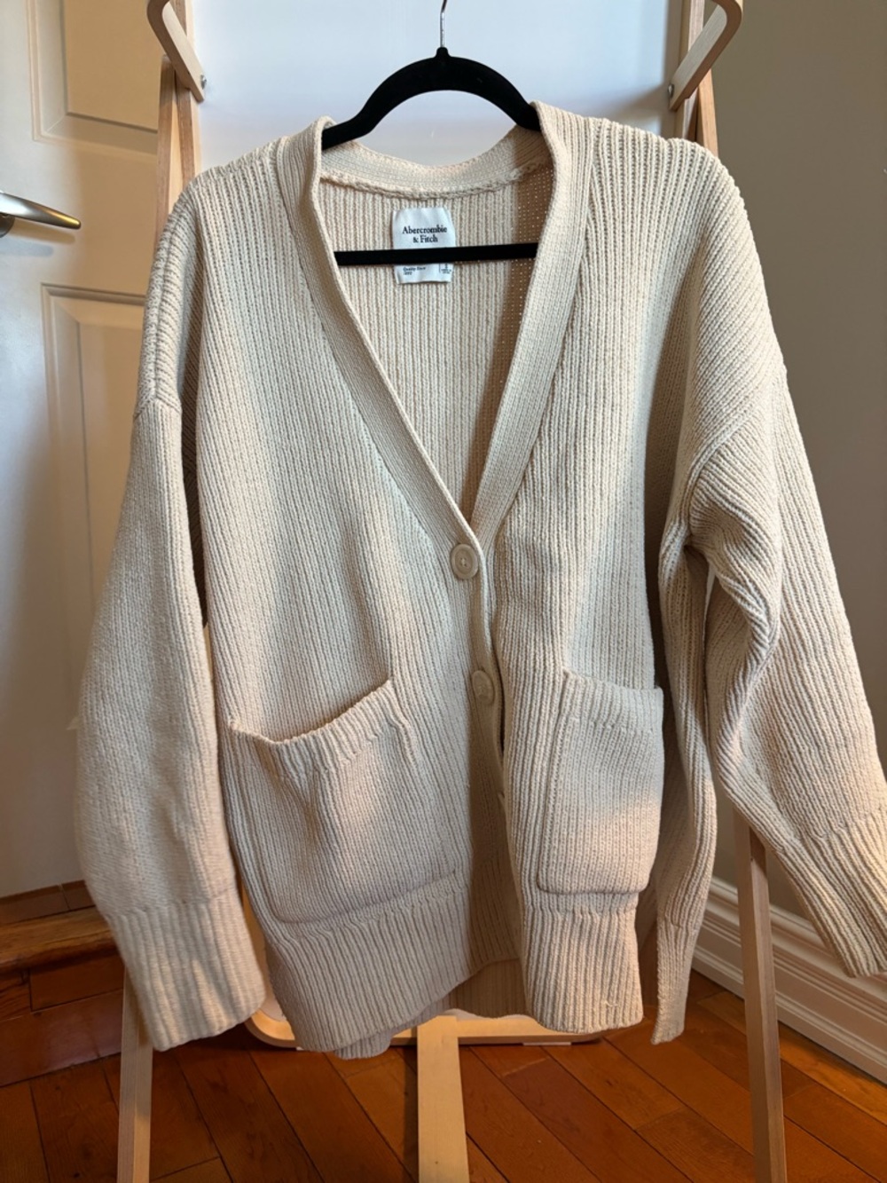Abercrombie & Fitch Beige Knit Button-Front Cardigan